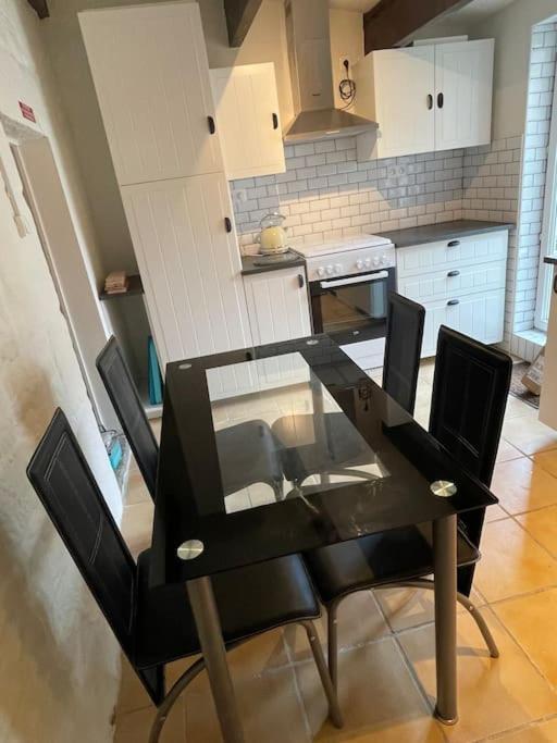 Le Petit Fleur - The Little Flower, Cosy Cottage Saint-Michel-de-Montjoie 외부 사진